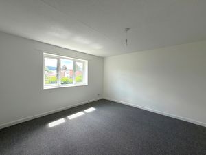 Lounge- click for photo gallery